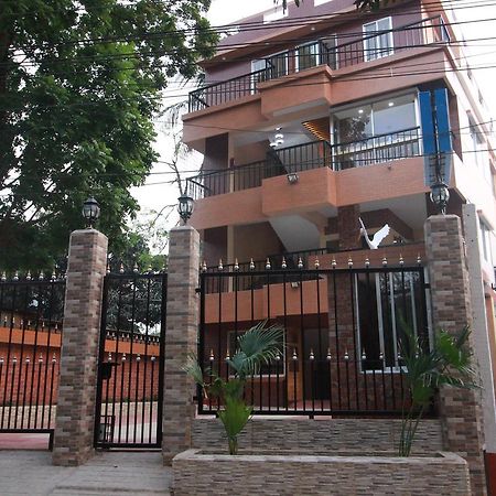 Little Rangpur Inn Εξωτερικό φωτογραφία
